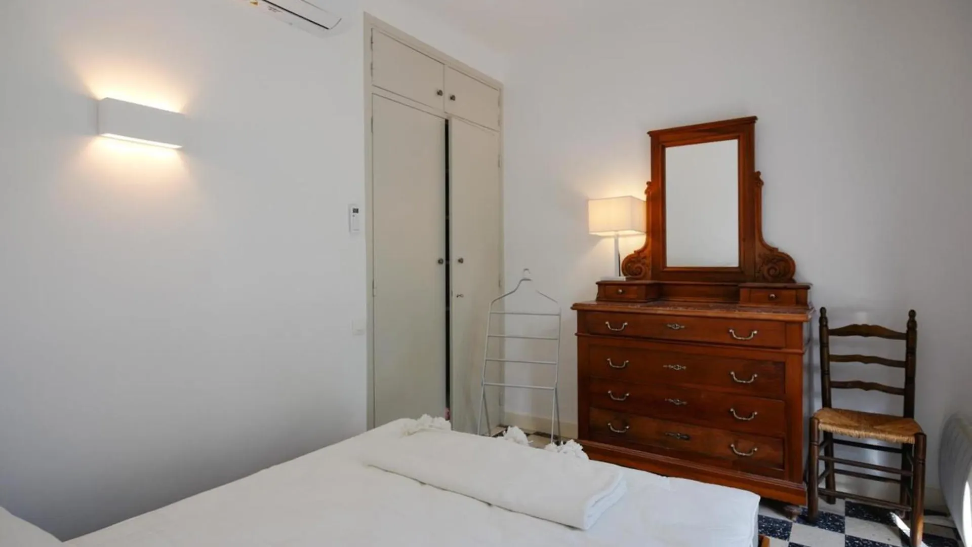 Villa Familiale Climatisee A 5 Min De La Mer Avec Parking Et Wifi - Fr-1-728-17 Sainte-Maxime
